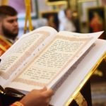 Митрополит Симферопольский и Крымский Лазарь возглавил Литургию в кафедральном Александро-Невском соборе  в праздник Происхождения Честных Древ Животворящего Креста Господня.