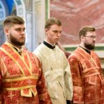 Митрополит Симферопольский и Крымский Лазарь возглавил Литургию в кафедральном Александро-Невском соборе  в праздник Происхождения Честных Древ Животворящего Креста Господня.