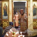 В Неделю 17-ю по Пятидесятнице, по Воздвижении,  Преосвященный Каллиник, епископ Бахчисарайский совершил Божественную литургию в нижнем храме имени св.Гурия Таврического, кафедрального Свято- Александро- Невского собора г.Симферополя.