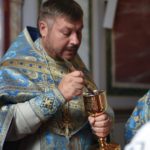 Воскресная Божественная литургия в кафедральном Свято- Александро- Невском соборе г.Симферополя в Неделю 13-ю по Пятидесятнице.