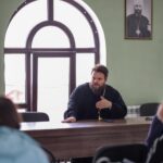 В Просветительском центре святителя Гурия Таврического при Александро-Невском кафедральном соборе прошли занятия для учащихся библейско-богословских курсов