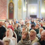Праздничные богослужения в Александро-Невском кафедральном соборе в праздник Воздвижения Честного и Животворящего Креста Господня