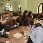 В Александро-Невском кафедральном соборе прошла встреча студентов-медиков с клириком собора.