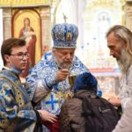 В ПРАЗДНИК ВВЕДЕНИЯ ВО ХРАМ ПРЕСВЯТОЙ БОГОРОДИЦЫ МИТРОПОЛИТ СИМФЕРОПОЛЬСКИЙ И КРЫМСКИЙ ЛАЗАРЬ ВОЗГЛАВИЛ ПРАЗДНИЧНУЮ ЛИТУРГИЮ В КАФЕДРАЛЬНОМ АЛЕКСАНДРО-НЕВСКОМ СОБОРЕ Г. СИМФЕРОПОЛЯ.