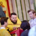 Воскресные богослужения в Неделю 3-ю по Пятидесятнице в Александро-Невском кафедральном соборе