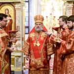 В ДЕНЬ ПРАЗДНОВАНИЯ ПЕРЕНЕСЕНИЯ МОЩЕЙ  СВЯТИТЕЛЯ  И ЧУДОТВОРЦА НИКОЛАЯ МИТРОПОЛИТ СИМФЕРОПОЛЬСКИЙ И КРЫМСКИЙ ЛАЗАРЬ ВОЗГЛАВИЛ ЛИТУРГИЮ В АЛЕКСАНДРО-НЕВСКОМ КАФЕДРАЛЬНОМ СОБОРЕ Г. СИМФЕРОПОЛЯ.