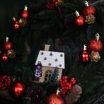 На территории кафедрального Свято-Александро- Невского собора г. Симферополя прошла благотворительная ярмарка посвящённая дню памяти святителя Николая Чудотворца.
