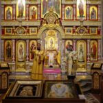 Литургия в Неделю 7-ю по Пятидесятнице, в день рождества святителя Николая, архиепископа Мир Ликийских в кафедральном Александро-Невском соборе