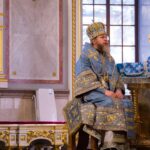 В  Неделю Крестопоклонную Митрополит Тихон возглавил Литургию в кафедральном Александро-Невского собора.