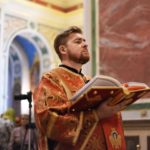 В праздник Всемирного Воздвижения Честного и Животворящего Креста Господня, Глава Крымской Митрополии, Высокопреосвященнейший Митрополит Симферопольский и Крымский Лазарь, возглавил Божественную литургию в кафедральном Свято-Александро-Невском соборе г. С