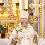 В Рождественскую ночь Митрополит Тихон возглавил праздничную Божественную литургию в кафедральном Александро-Невском соборе.