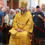 Преосвященный Евфимий, епископ Луховицкий возглавил Литургию в Неделю 16-ю по Пятидесятниц  в кафедральном Свято-Александро-Невском соборе г. Симферополя.