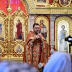 Митрополит Симферопольский и Крымский Лазарь возглавил Литургию в кафедральном Александро-Невском соборе  в праздник Происхождения Честных Древ Животворящего Креста Господня.