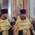 В Неделю 27-ю по Пятидесятнице в Александро-Невском кафедральном соборе прошли воскресные богослужения