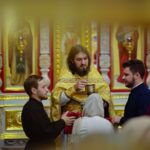 Воскресные богослужения в Александро-Невском кафедральном соборе в Неделю 14-ю по Пятидесятнице, в день перенесения мощей святителя Петра Московского, митрополита Киевского и всея Руси, чудотворца