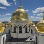 В Александро-Невском кафедральном соборе состоялась экскурсия  в рамках пленэрной практики духовно-творческого проекта "Кисти не врут"