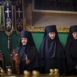 Праздничные богослужения в Свято-Троицком женском монастыре г. Симферополя в день 30-летия обретения мощей святителя Луки исповедника, архиепископа Симферопольского и Крымского