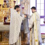 Литургия святителя Василия Великого в Великую субботу в кафедральном Александро-Невском соборе г. Симферополя.