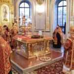 В канун праздника Воздвижения Честного и Животворящего Креста Господня епископ Ялтинский Нестор совершил всенощное бдение в кафедральном Александро-Невском соборе г. Симферополя.