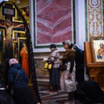 Повечерие с чтением канона преподобного Андрея Критского в кафедральном Свято-Александро-Невском соборе.