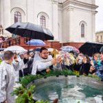 Литургия в кафедральном Свято-Александро-Невском соборе в праздник Крещения Господня.