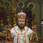 В Неделю 17-ю по Пятидесятнице, по Воздвижении,  Преосвященный Каллиник, епископ Бахчисарайский совершил Божественную литургию в нижнем храме имени св.Гурия Таврического, кафедрального Свято- Александро- Невского собора г.Симферополя.