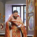 Литургия в нижнем храме имени св.Гурия Таврического, кафедрального Свято- Александро- Невского собора г.Симферополя  в день отдания праздника Воздвижения Честного и Животворящего Креста Господня.