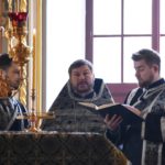 Литургия святителя Василия Великого в Великую субботу в кафедральном Александро-Невском соборе г. Симферополя.