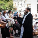 В ПРАЗДНИК ПРЕОБРАЖЕНИЯ ГОСПОДНЯ МИТРОПОЛИТ СИМФЕРОПОЛЬСКИЙ И КРЫМСКИЙ ЛАЗАРЬ ВОЗГЛАВИЛ ПРАЗДНИЧНУЮ ЛИТУРГИЮ В КАФЕДРАЛЬНОМ АЛЕКСАНДРО-НЕВСКОМ СОБОРЕ Г. СИМФЕРОПОЛЯ.