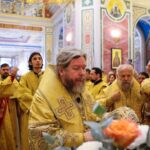 Митрополит Симферопольский и Крымский Тихон возглавил Божественную литургию в Александро-Невском кафедральном соборе