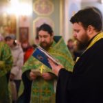 Литургия в день празднования святой блаженной Ксении Петербургской в нижнем храме (во имя святителя Гурия, Архиепископа Таврического)