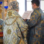 В ПРАЗДНИК ВВЕДЕНИЯ ВО ХРАМ ПРЕСВЯТОЙ БОГОРОДИЦЫ МИТРОПОЛИТ СИМФЕРОПОЛЬСКИЙ И КРЫМСКИЙ ЛАЗАРЬ ВОЗГЛАВИЛ ПРАЗДНИЧНУЮ ЛИТУРГИЮ В КАФЕДРАЛЬНОМ АЛЕКСАНДРО-НЕВСКОМ СОБОРЕ Г. СИМФЕРОПОЛЯ.
