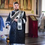 В  канун Великой Субботы епископ Бахчисарайский Каллиник совершил утреню с чином погребения Господа нашего Иисуса Христа в кафедральном Александро - Невском соборе г. Симферополя.