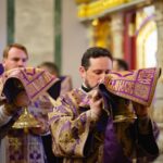 Воскресные богослужения в Александро-Невском кафедральном соборе в Неделю 18-ю по Пятидесятнице