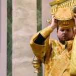 Литургия в Неделю 28-ю по Пятидесятнице, день памяти великомученицы Варвары в кафедральном Александро-Невском соборе.