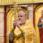Божественная литургия в Неделю 26-ю по Пятидесятнице в кафедральном Свято-Александро-Невском соборе.