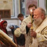 В канун Рождества честного славного Пророка, Предтечи и Крестителя Господня Иоанна епископ Нестор совершил всенощное бдение в кафедральном Александро-Невском соборе г. Симферополя.