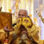 Высокопреосвященнейший Митрополит Лазарь возглавил Божественную литургию в кафедральном соборе святого благоверного князя Александра Невского г. Симферополя.