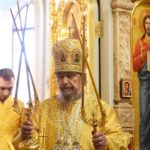 Высокопреосвященнейший Митрополит Лазарь возглавил Божественную литургию в кафедральном соборе святого благоверного князя Александра Невского г. Симферополя.