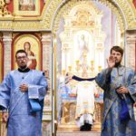 В  Неделю 12-ю по Пятидесятнице Преосвященный епископ Каллиник совершил Божественную литургию в кафедральном Александро-Невском соборе г. Симферополя.