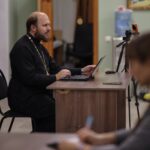 В Просветительском центре святителя Гурия Таврического прошли очередные занятия для учащихся библейско-богословских курсов