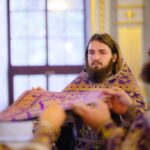 Праздничные богослужения в Александро-Невском кафедральном соборе в день празднования Происхождения (изнесения) Честных Древ Животворящего Креста Господня.