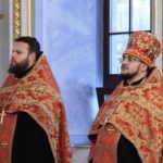 В канун праздника Воздвижения Честного и Животворящего Креста Господня епископ Ялтинский Нестор совершил всенощное бдение в кафедральном Александро-Невском соборе г. Симферополя.